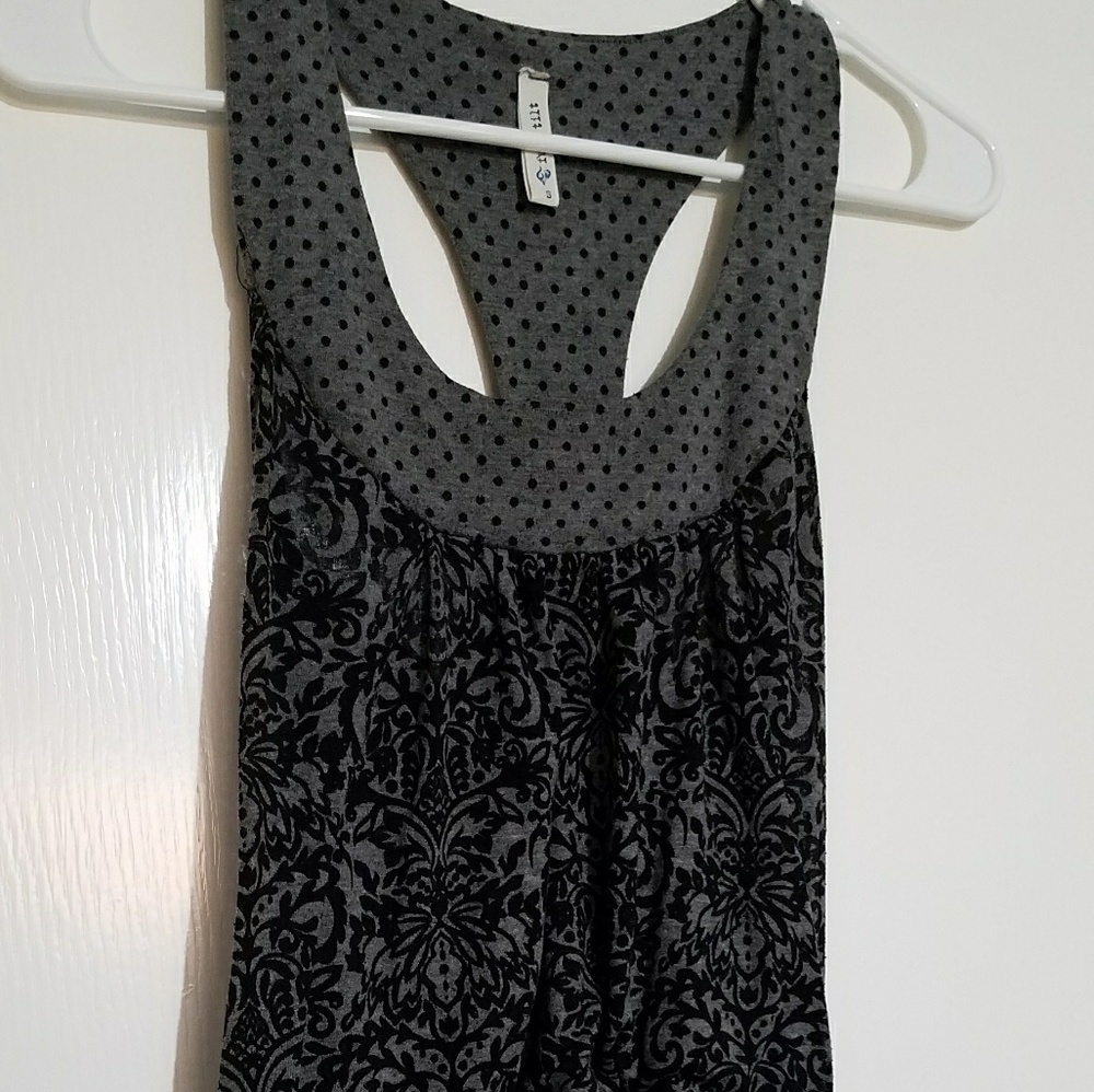 Black and gray Full Tilt flowy tank top